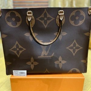Louis Vuitton Onthego GM MNG Giant Rev M44576